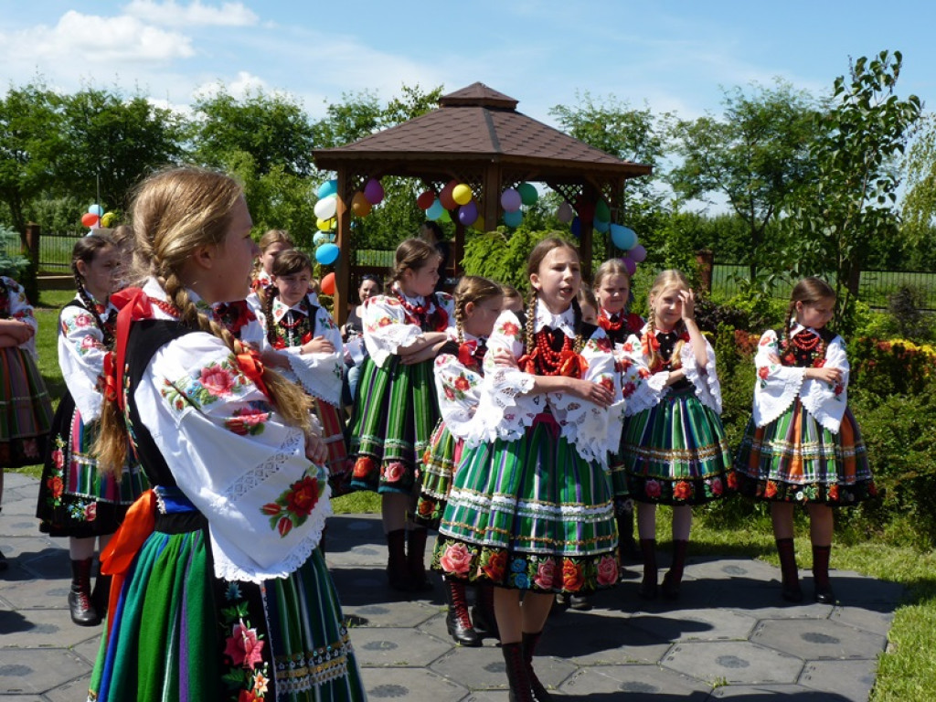 Piknik rodzinny przy szkole w Gągolinie