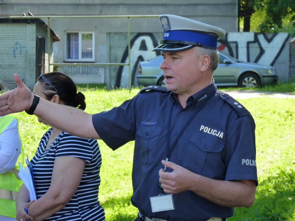 Seniorzy i młodzież już w drodze do Walewic