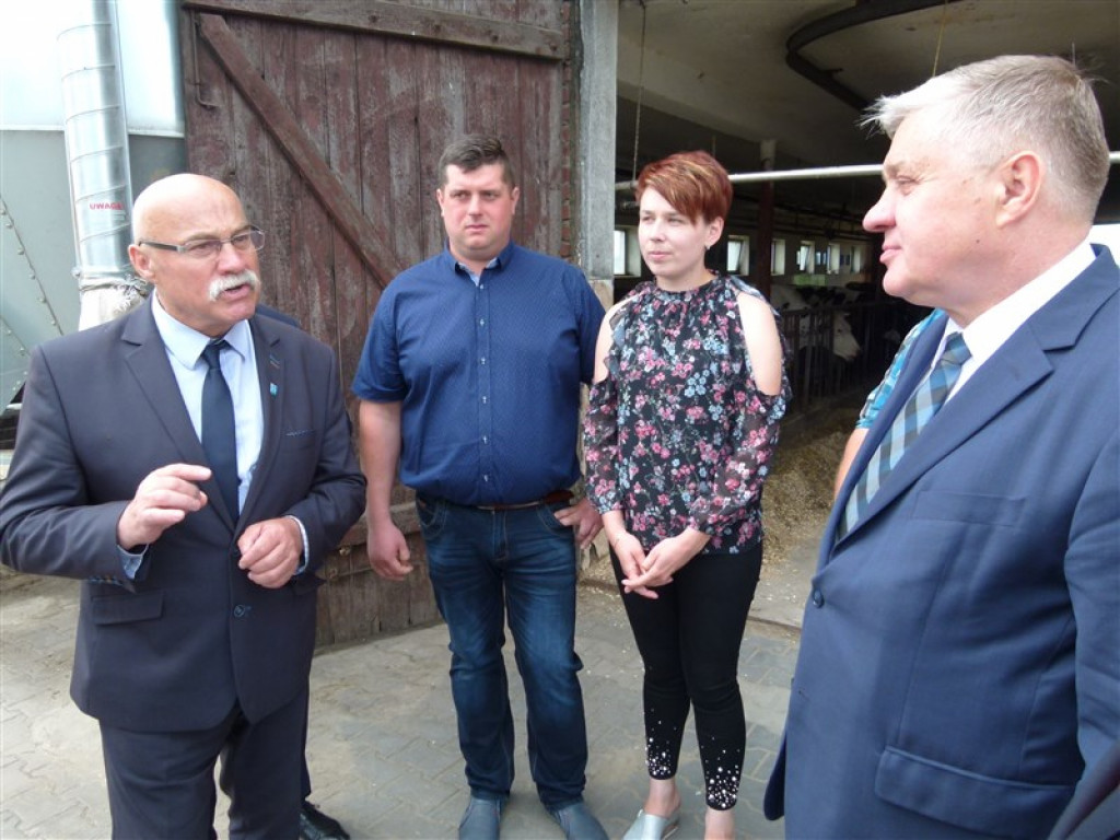 Minister rolnictwa spotkał się z rolnikami w Popowie Głowieńskim