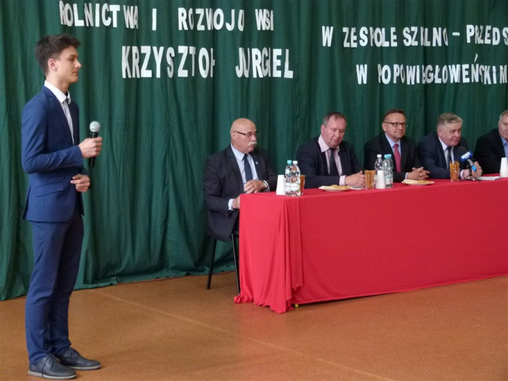 Minister rolnictwa spotkał się z rolnikami w Popowie Głowieńskim