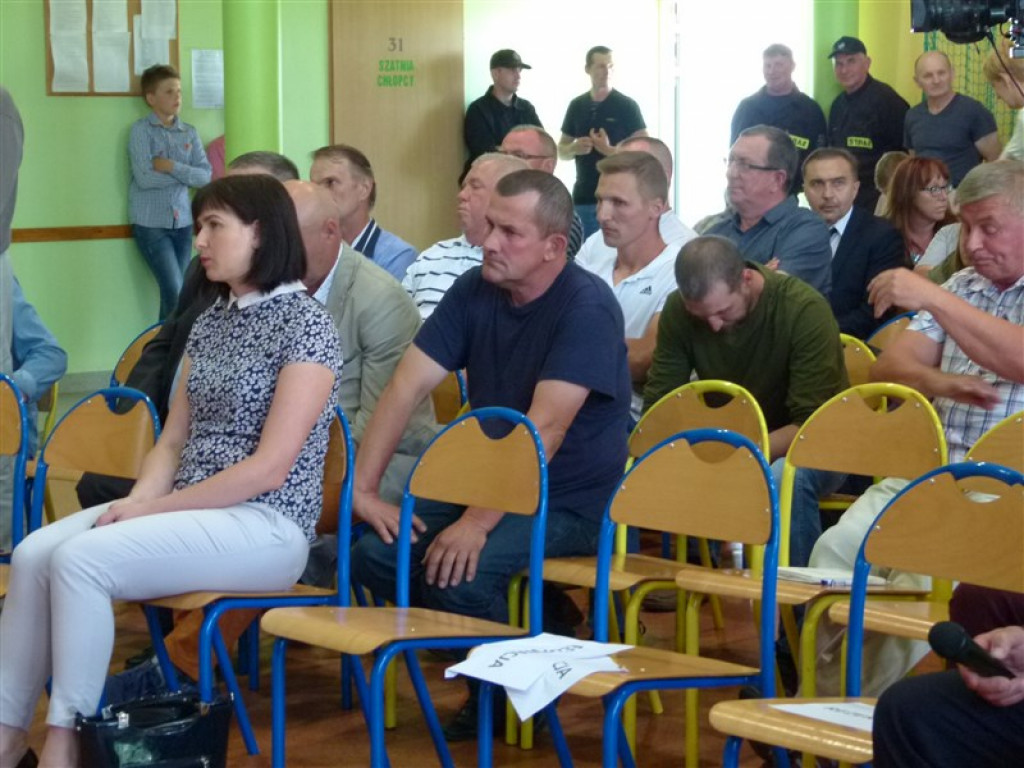 Minister rolnictwa spotkał się z rolnikami w Popowie Głowieńskim