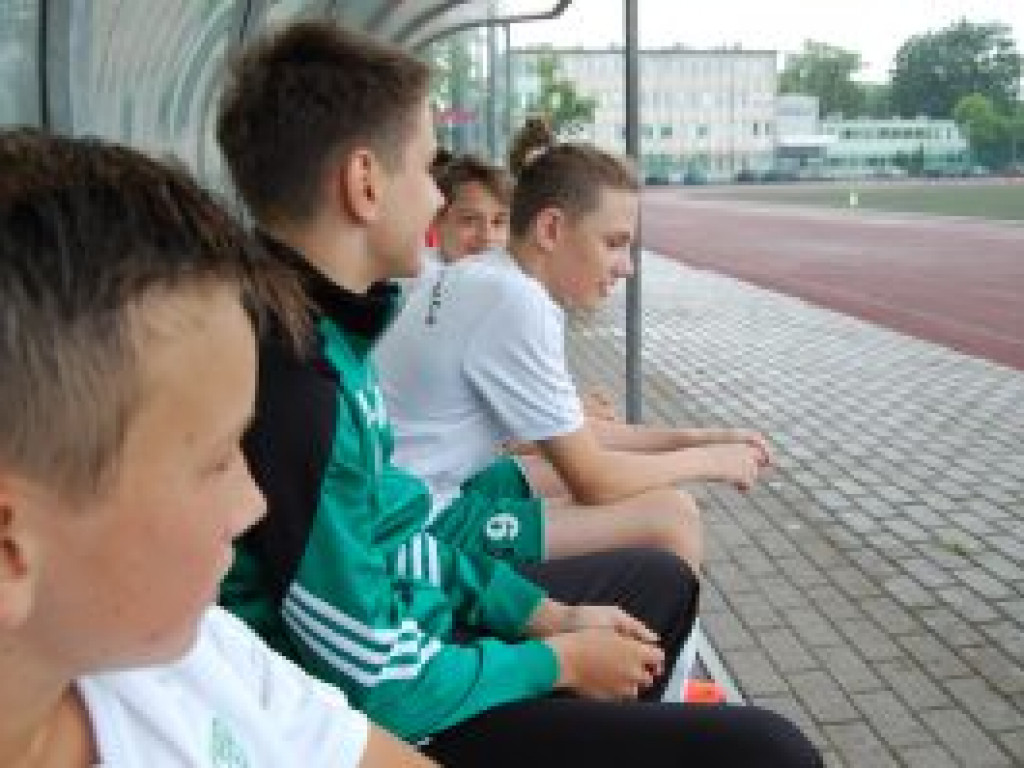 Zwycięski ostatni mecz sezonu Pelikana-2005