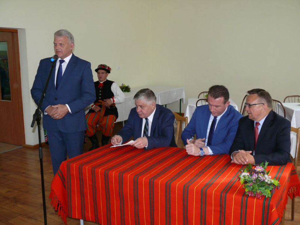 Z niemieckimi ziemniakami do ministra PiS