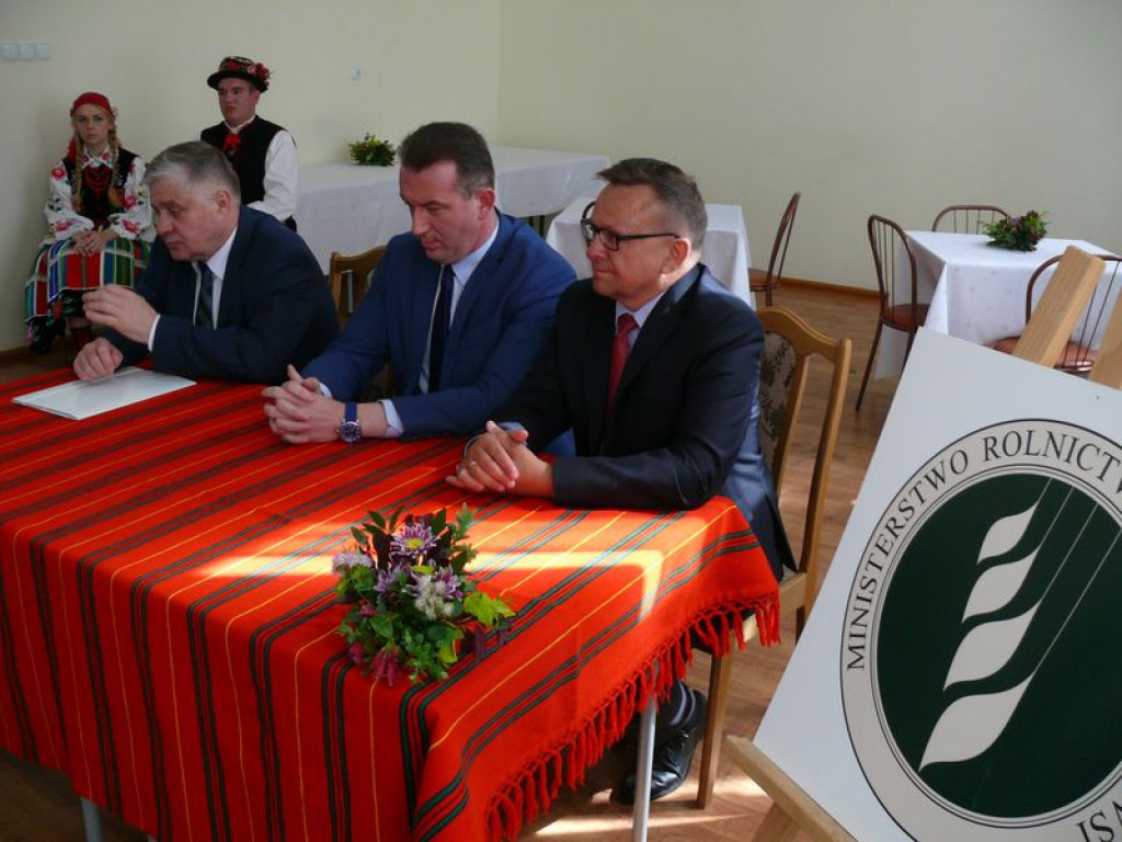 Z niemieckimi ziemniakami do ministra PiS