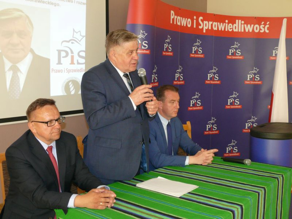 Z niemieckimi ziemniakami do ministra PiS