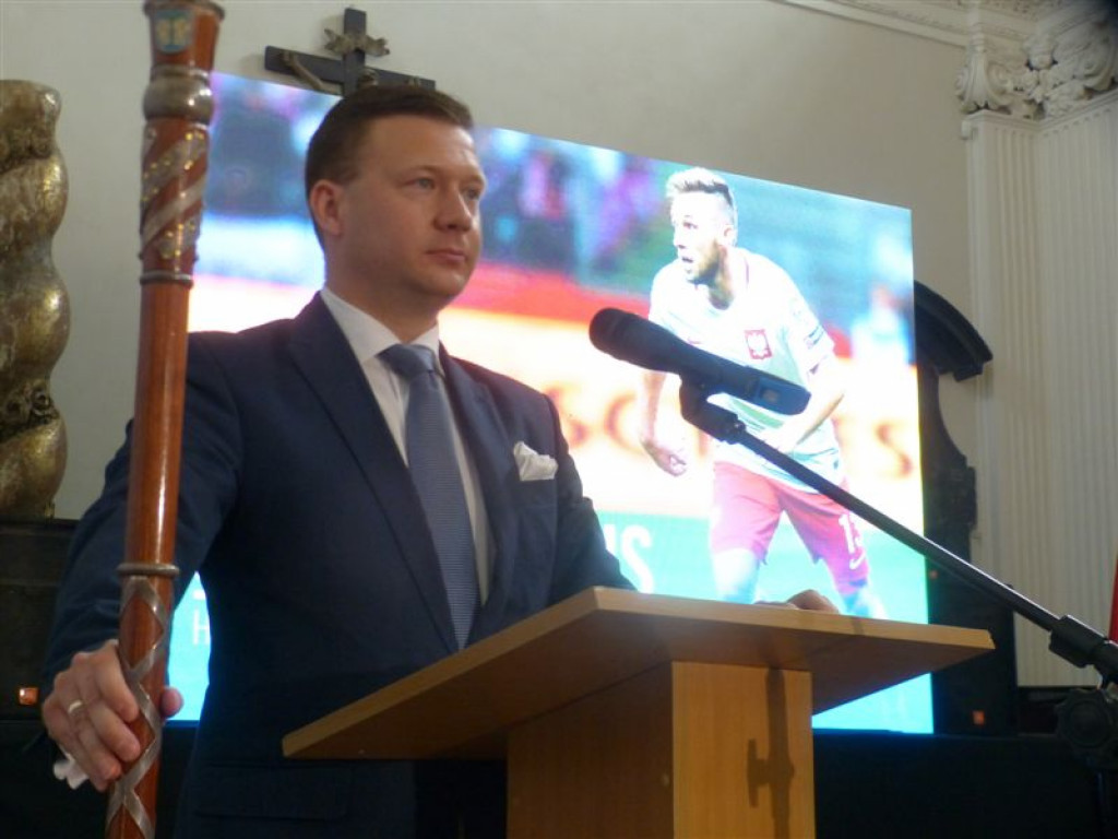 Maciej Rybus odebrał tytuł Honorowego Obywatela Łowicza