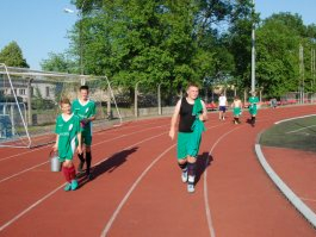 Pela-2004: Twierdza utrzymana