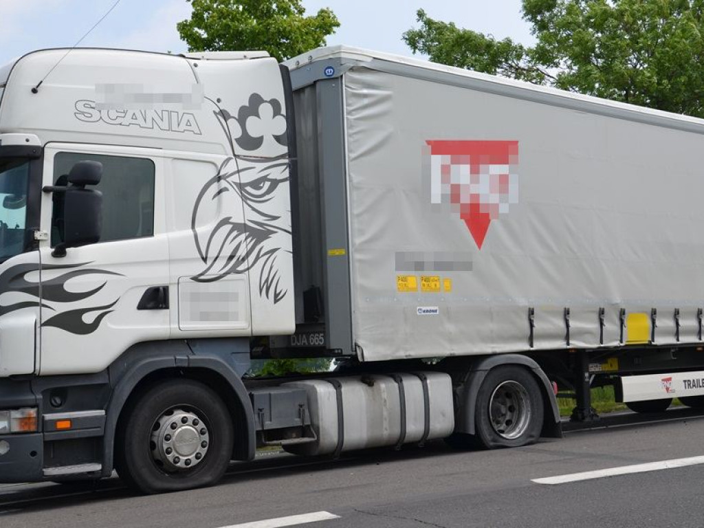 Policyjna obława za TIR-em. Padły strzały!