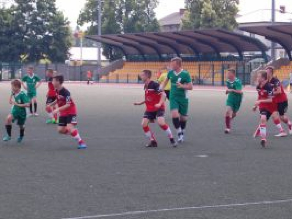 Zwycięski finał walki Pelikana-2004 z Różą Kutno