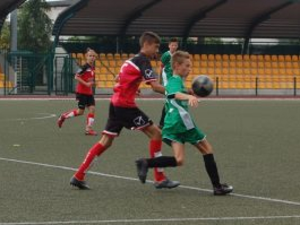 Zwycięski finał walki Pelikana-2004 z Różą Kutno