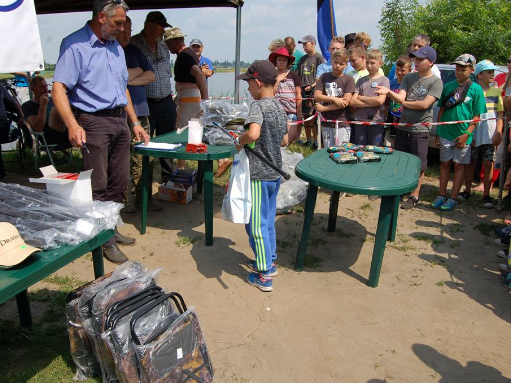 Udany wędkarski Dzień Dziecka nad zalewem