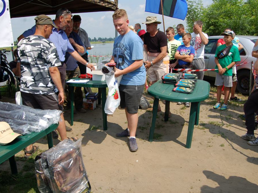 Udany wędkarski Dzień Dziecka nad zalewem