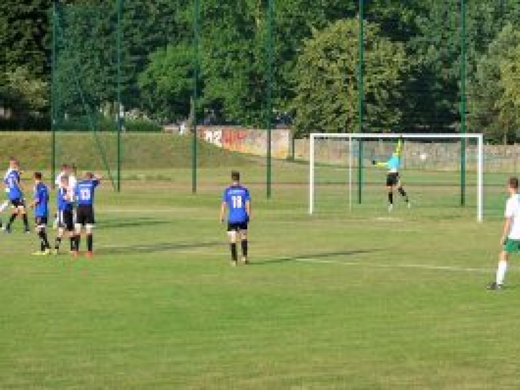 Pela-2002: Na razie tylko remis