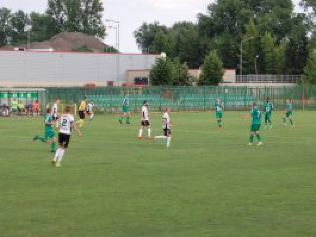 W ostatnim rozdaniu Pelikan uległ Huraganowi