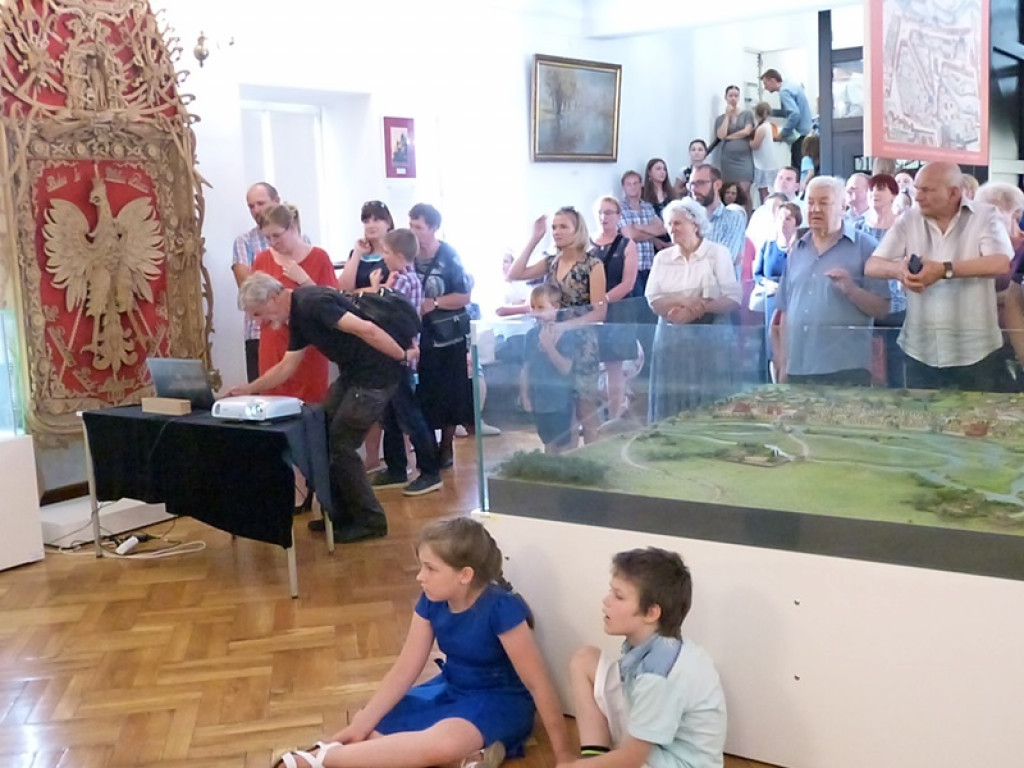 To, co kochał - wystawa rzeźb Adama Głuszka w łowickim muzeum