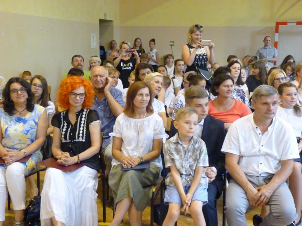 Rozdano stypendia dla uczniów z gminy Łowicz