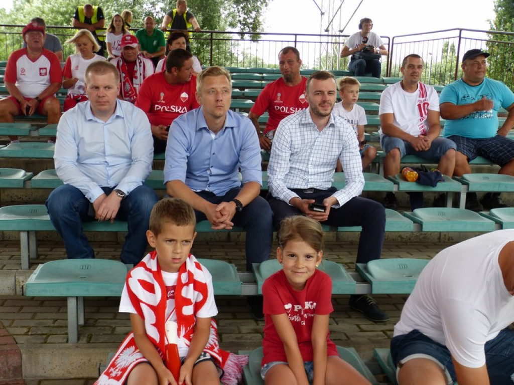 Muszla na Błoniach ściska kciuki za biało-czerwonych