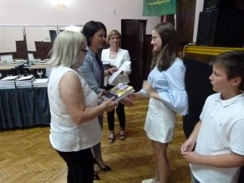 Nagrodzono najlepszych uczniów