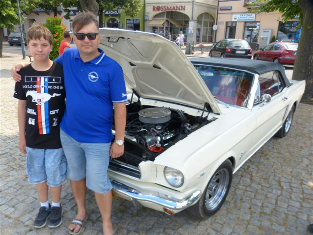 Classic Mustang Rally zatrzymał się w Łowiczu