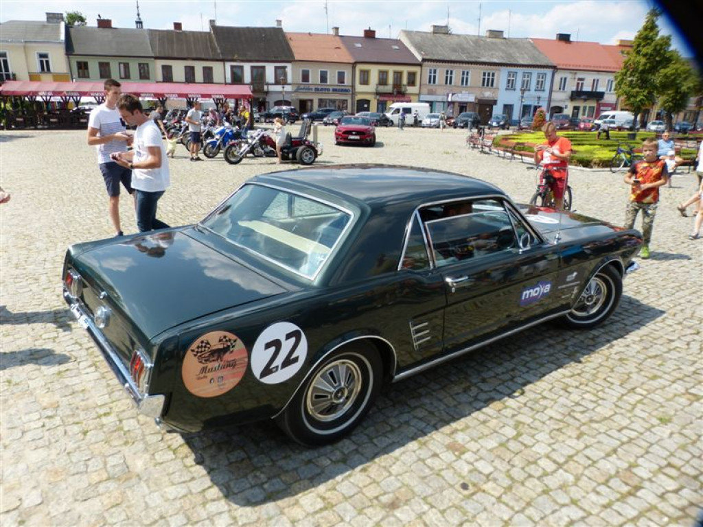 Classic Mustang Rally zatrzymał się w Łowiczu