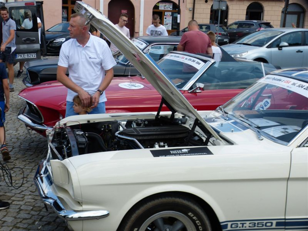Classic Mustang Rally zatrzymał się w Łowiczu