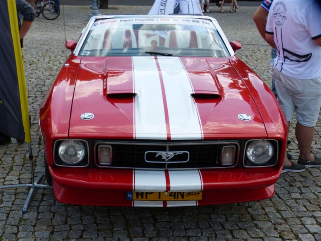 Classic Mustang Rally zatrzymał się w Łowiczu