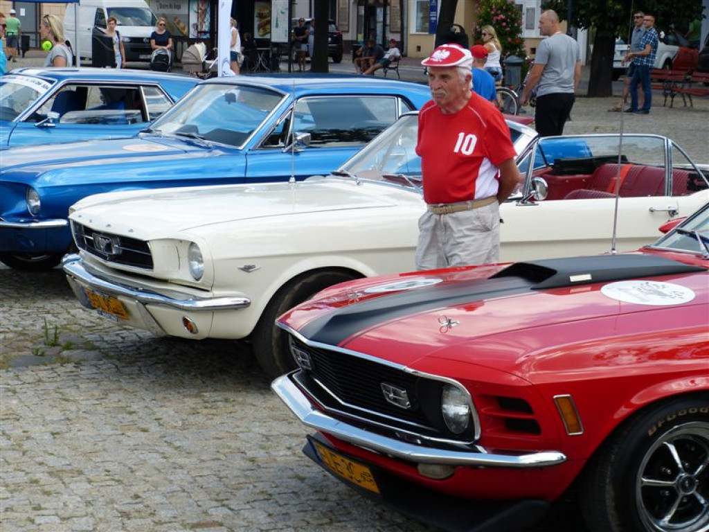 Classic Mustang Rally zatrzymał się w Łowiczu