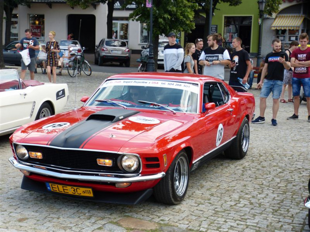 Classic Mustang Rally zatrzymał się w Łowiczu