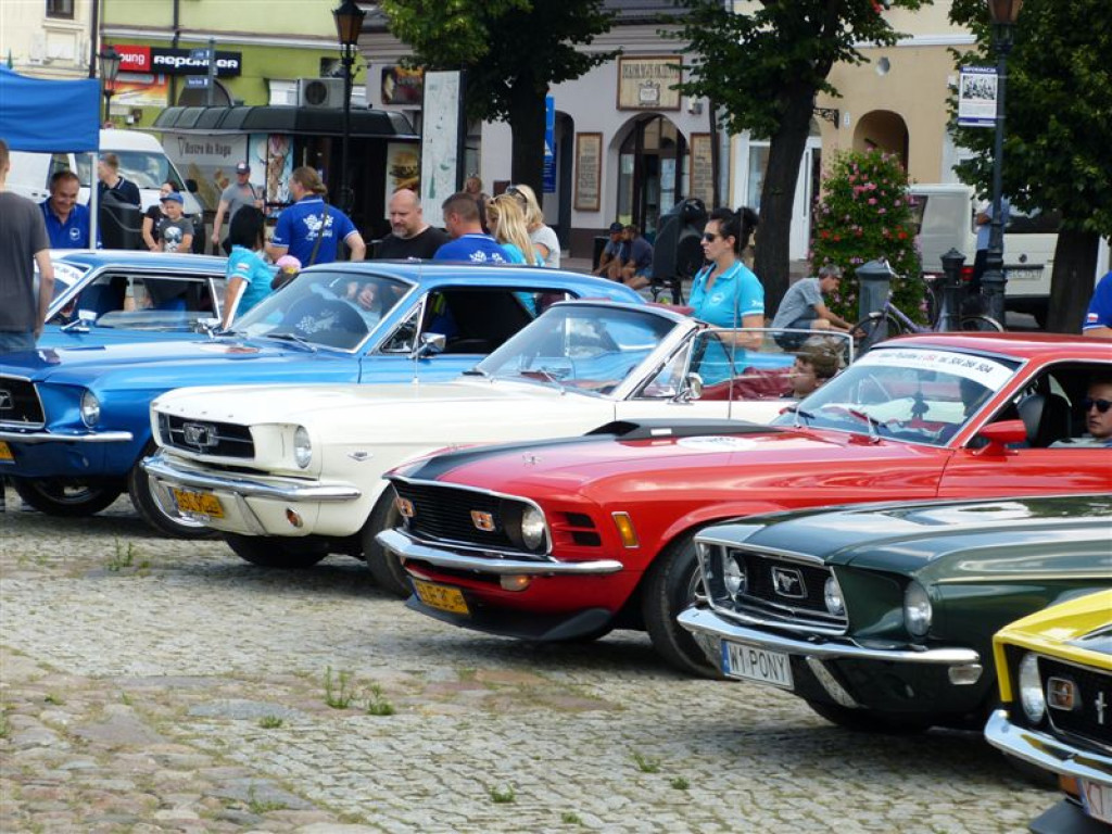 Classic Mustang Rally zatrzymał się w Łowiczu