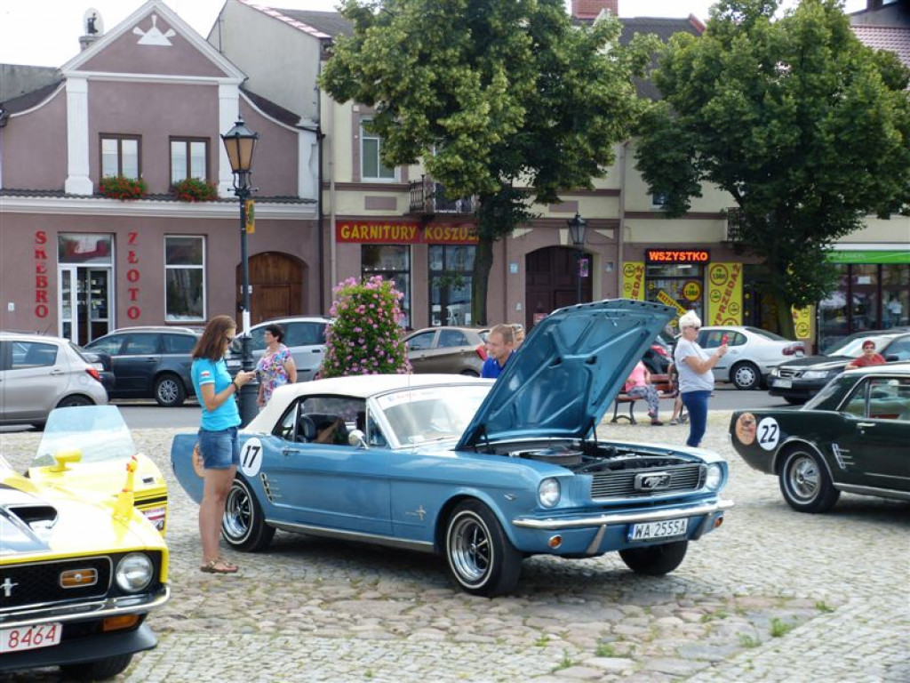 Classic Mustang Rally zatrzymał się w Łowiczu