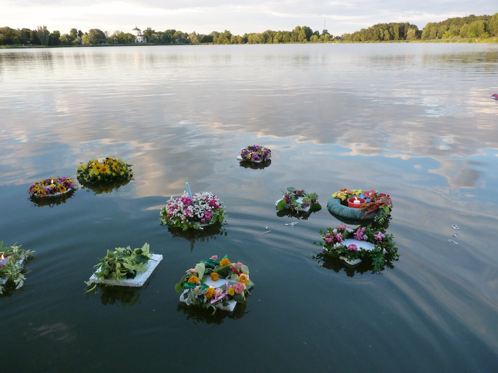 Noc Świętojańska nad zalewem Mrożyczka