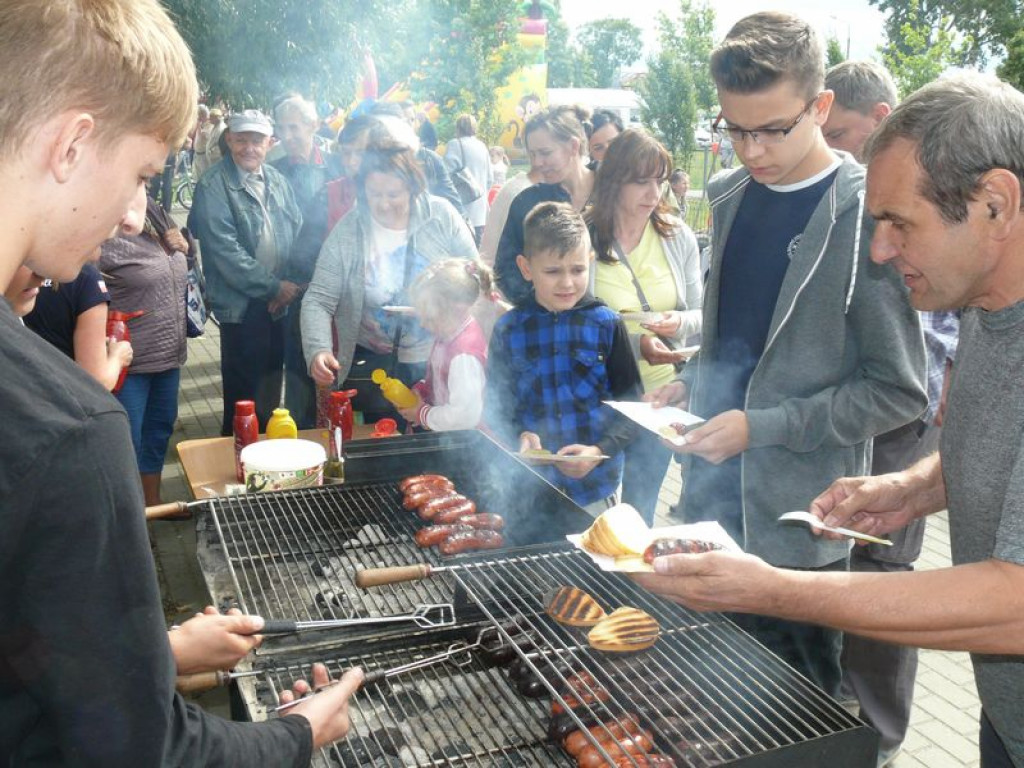 Na os. Starzyńskiego bawiły się dzieci i dorośli