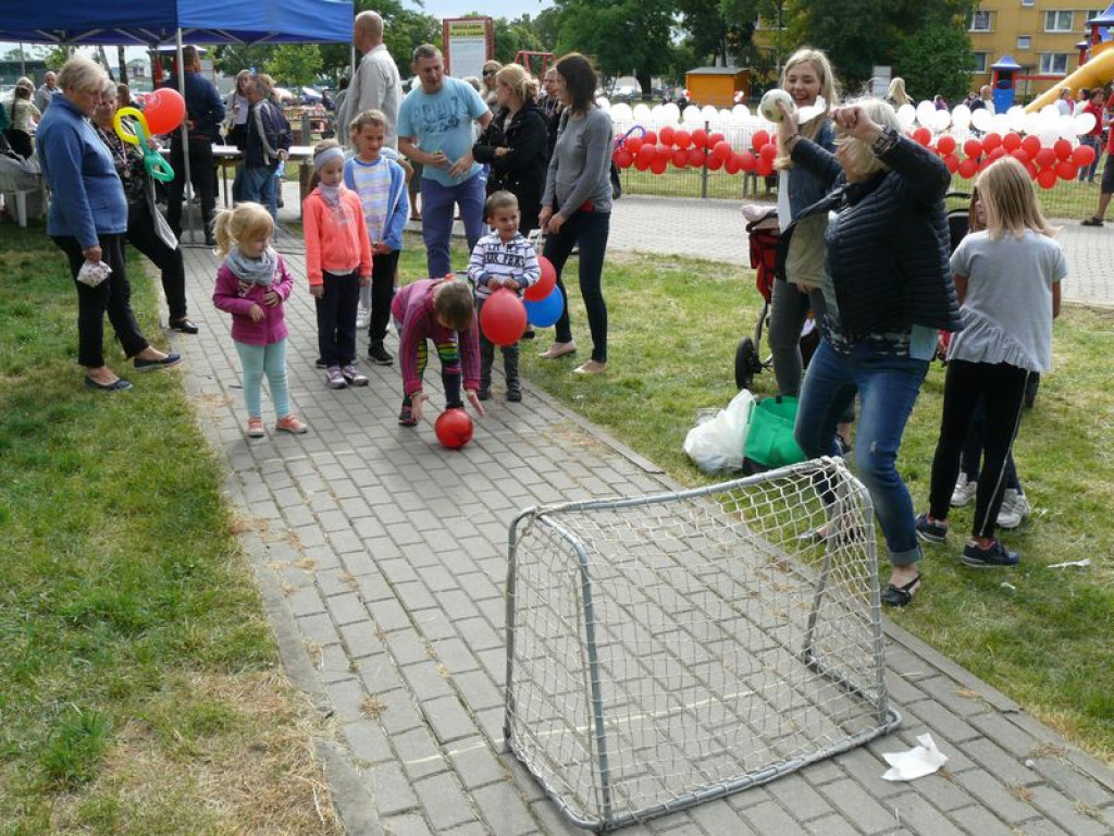 Na os. Starzyńskiego bawiły się dzieci i dorośli