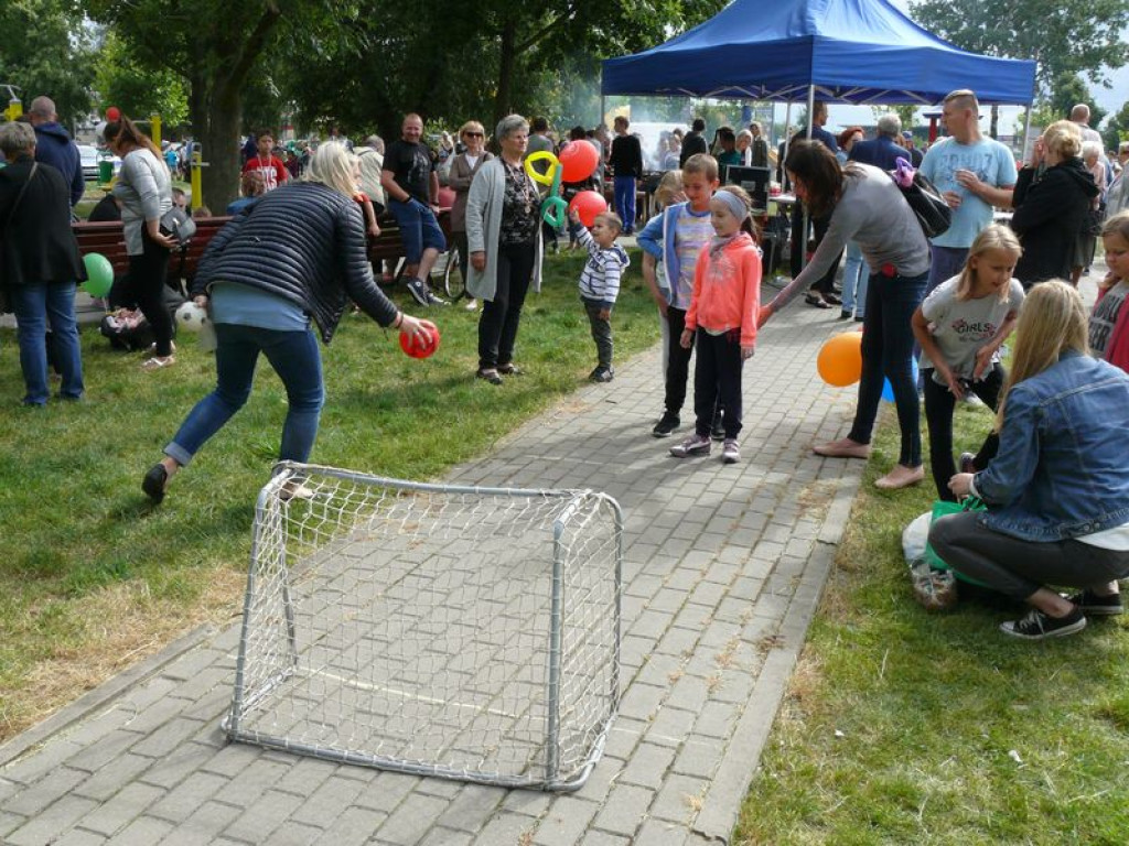 Na os. Starzyńskiego bawiły się dzieci i dorośli