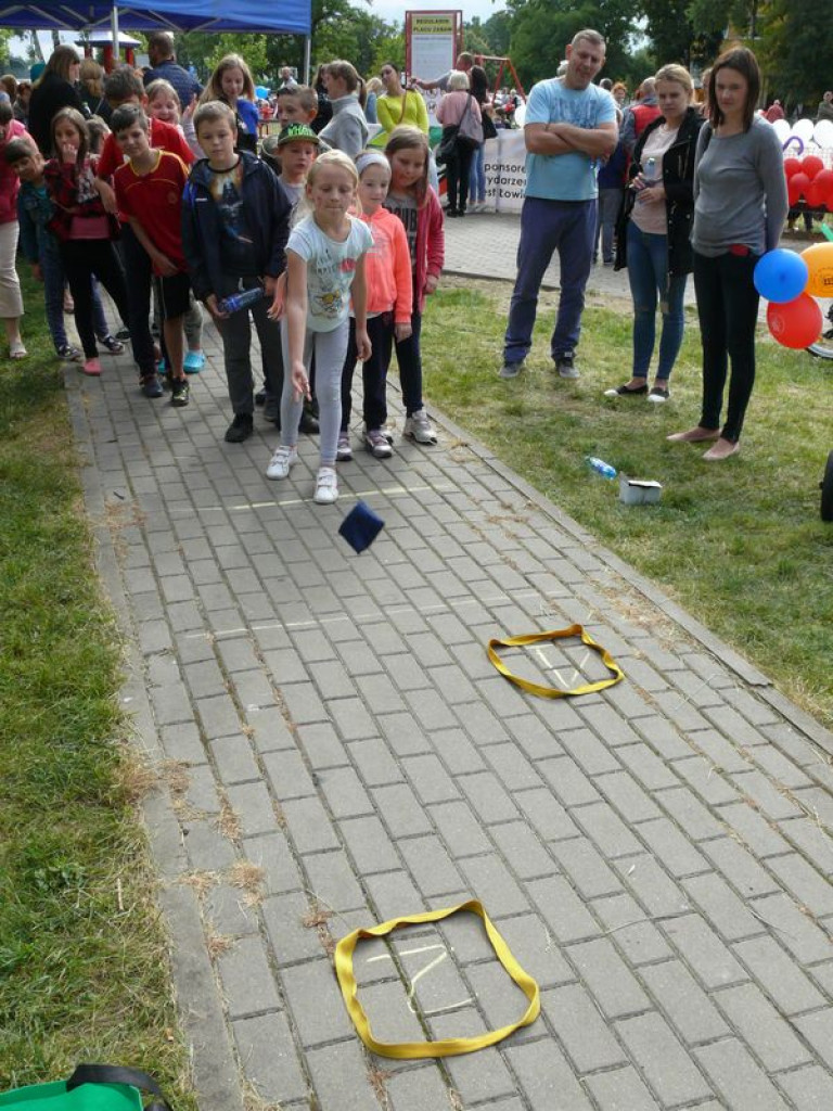 Na os. Starzyńskiego bawiły się dzieci i dorośli