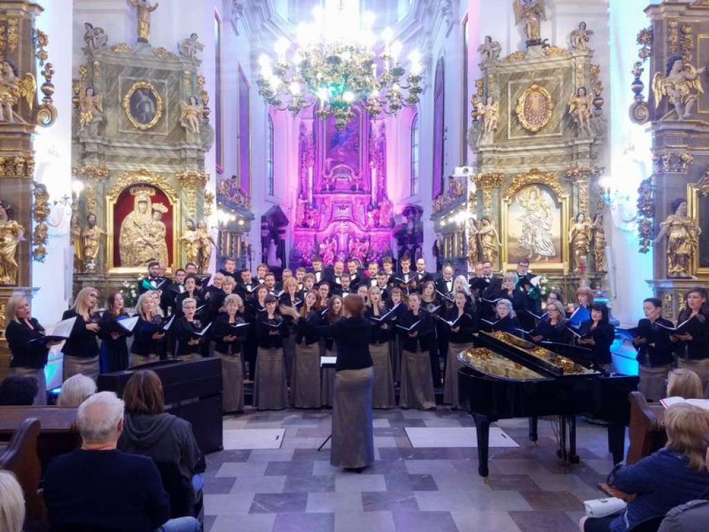 Chór Filharmonii Łódzkiej wystąpił w łowickiej katedrze