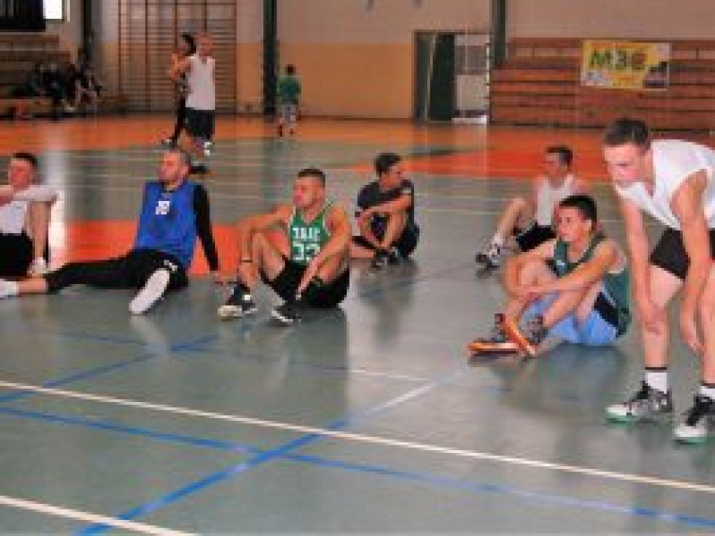 Łowicz Streetball Tournament nabrał rumieńców w hali OSiR nr 2