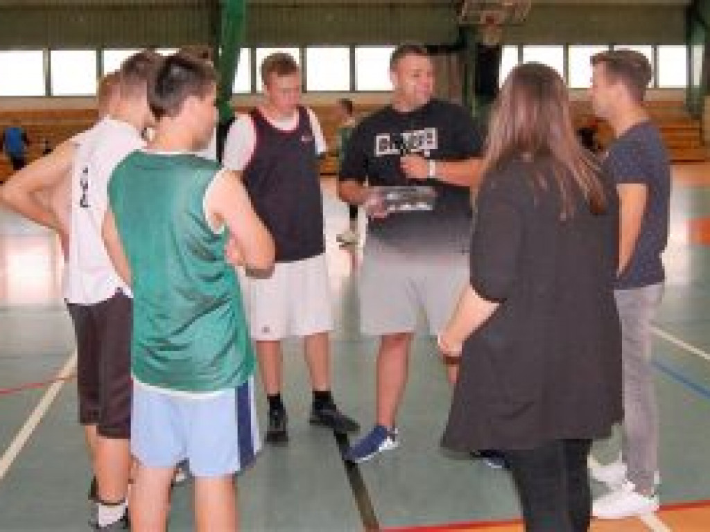 Łowicz Streetball Tournament nabrał rumieńców w hali OSiR nr 2