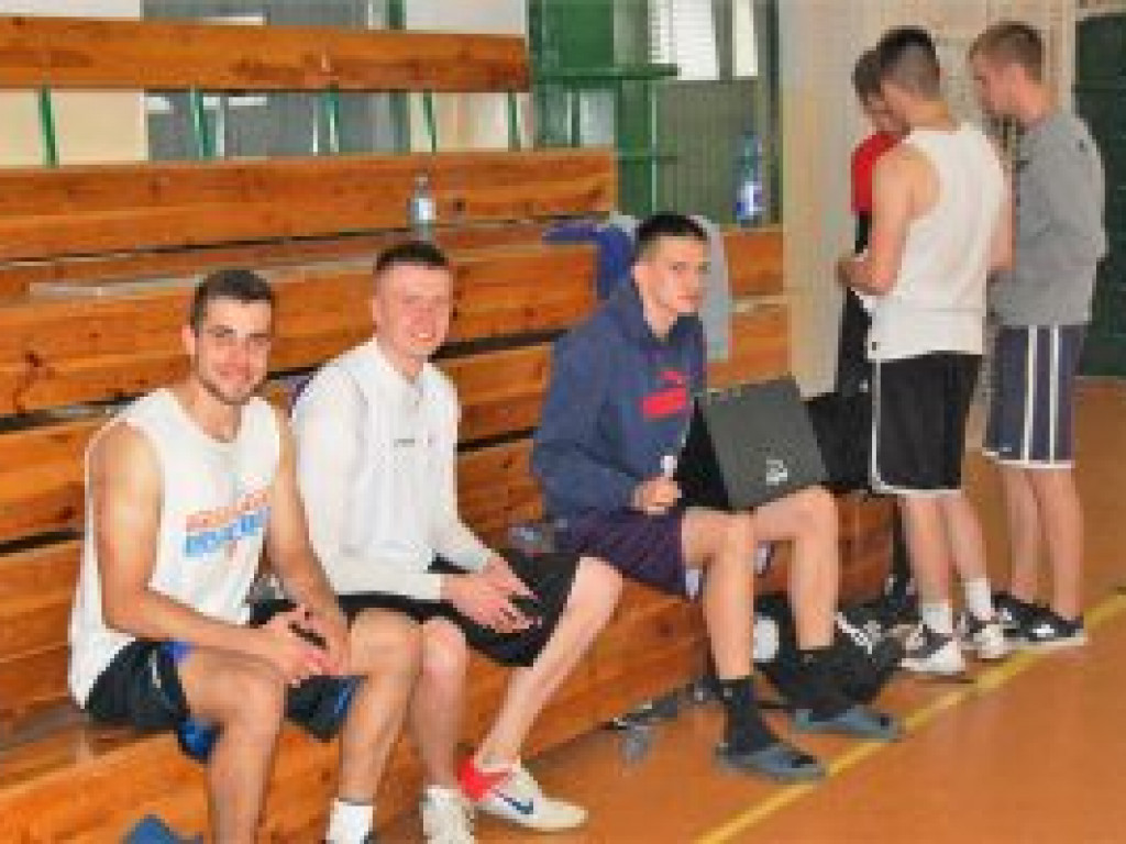 Łowicz Streetball Tournament nabrał rumieńców w hali OSiR nr 2