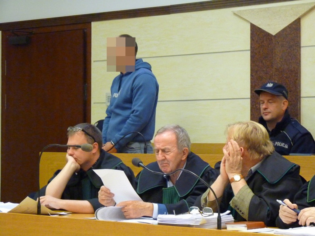 Ruszył proces oszustów bankowych
