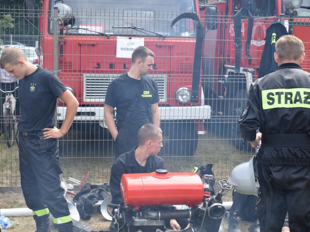 Strażacy z gminy Nieborów zmierzyli się w zawodach