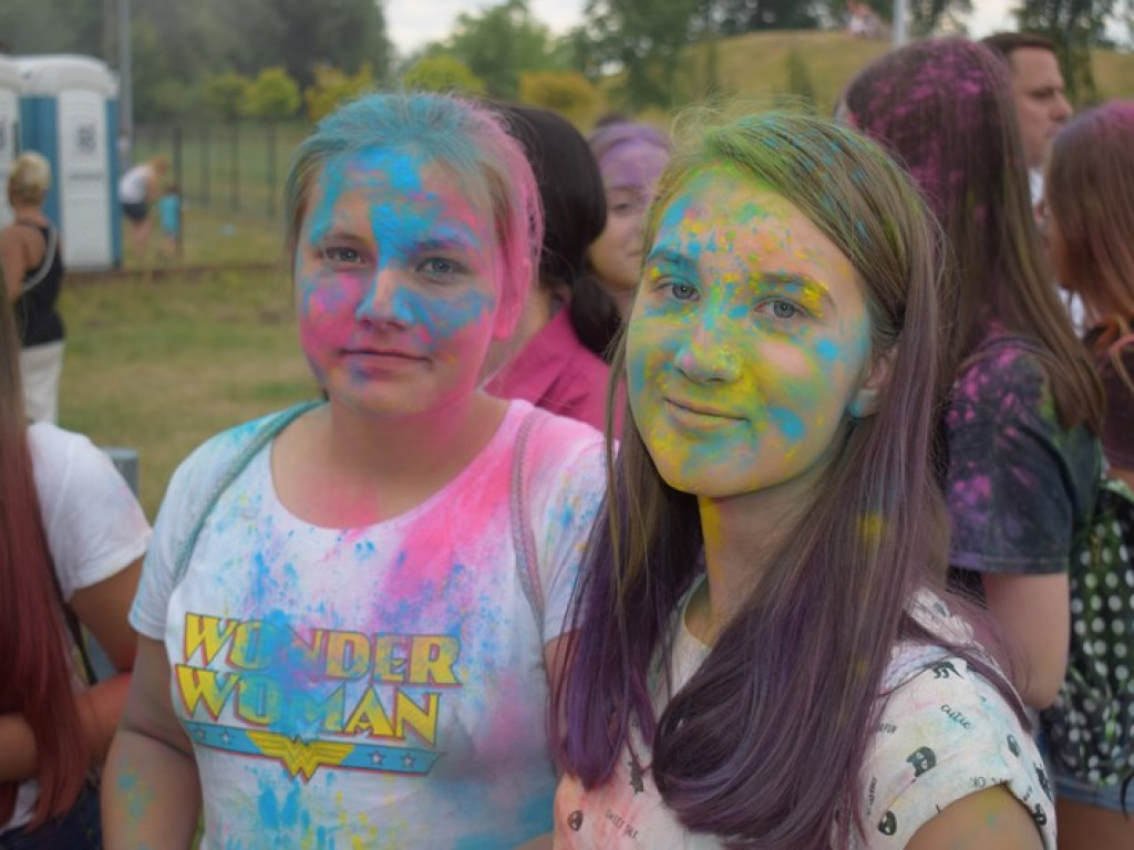 Frekwencyjny sukces Holi Festiwalu w Łowiczu