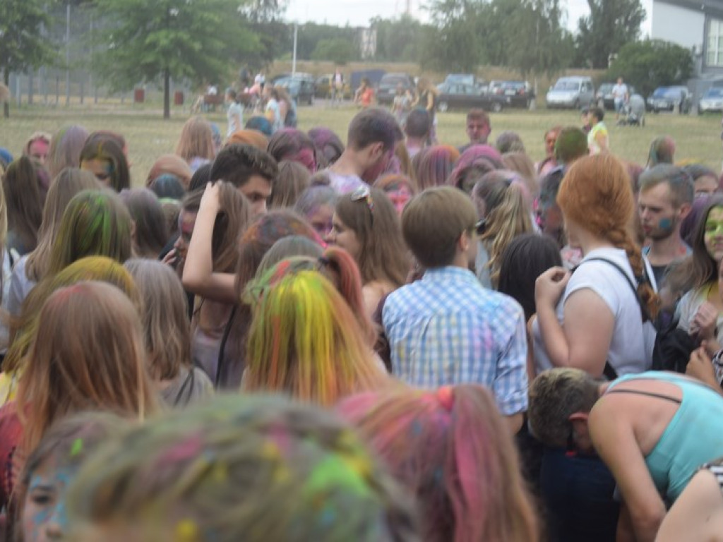 Frekwencyjny sukces Holi Festiwalu w Łowiczu