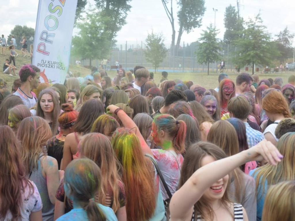 Frekwencyjny sukces Holi Festiwalu w Łowiczu