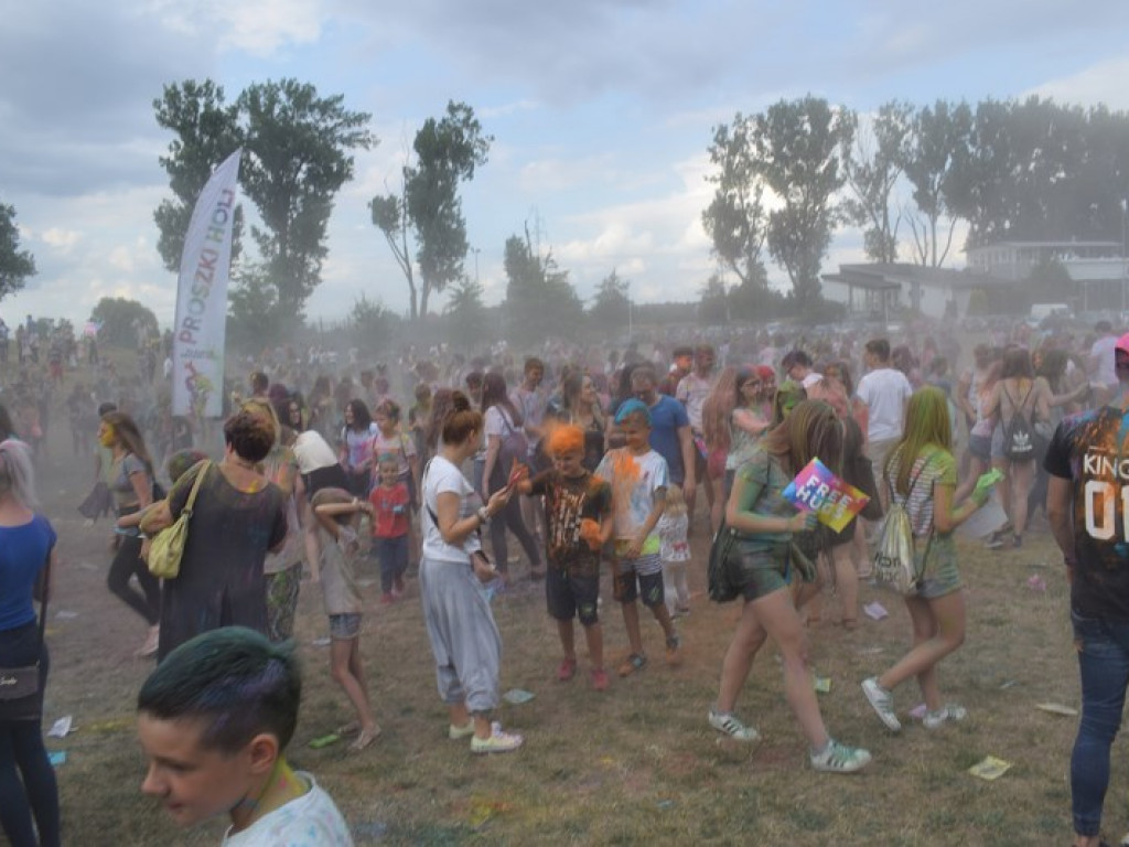 Frekwencyjny sukces Holi Festiwalu w Łowiczu
