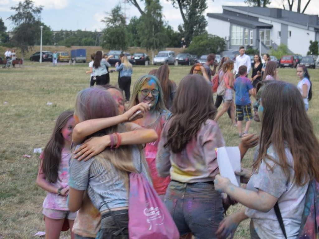 Frekwencyjny sukces Holi Festiwalu w Łowiczu