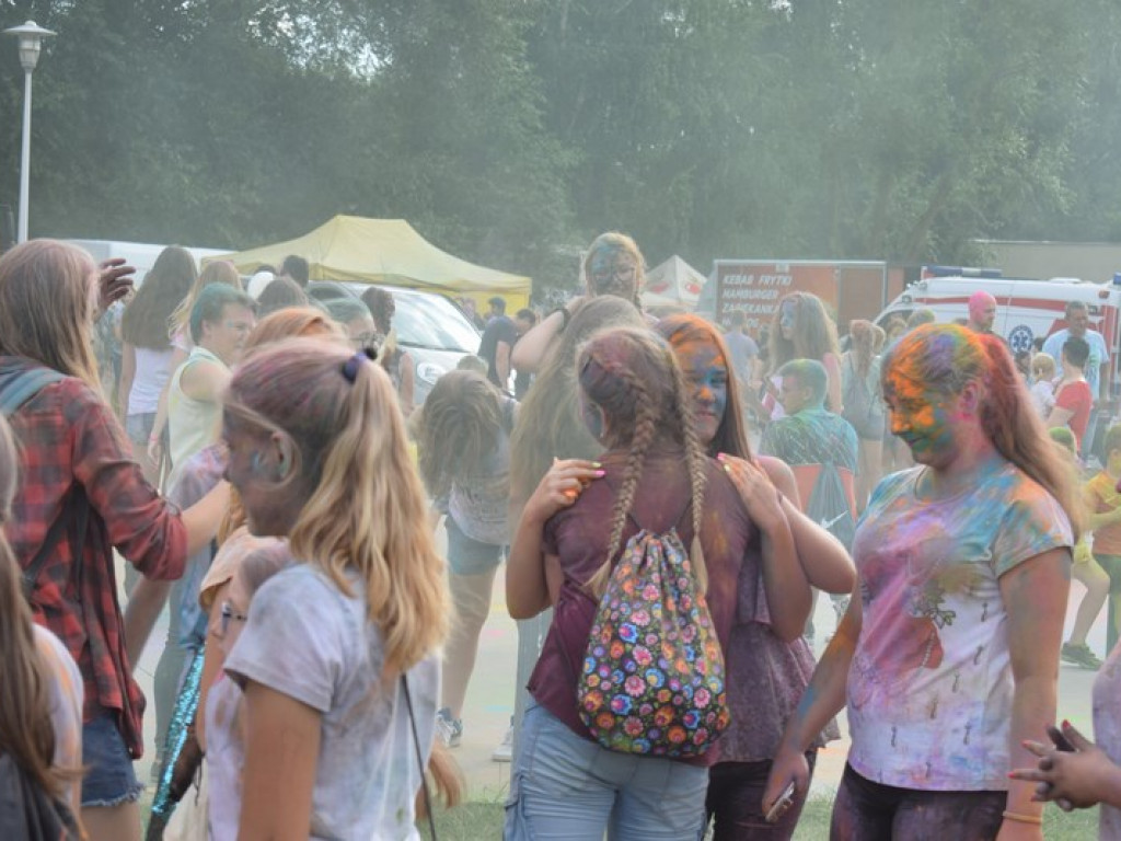 Frekwencyjny sukces Holi Festiwalu w Łowiczu