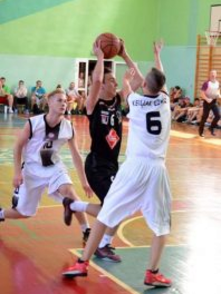 Nowe doświadczenia juniorów Księżaka-2001 w Gnieźnie