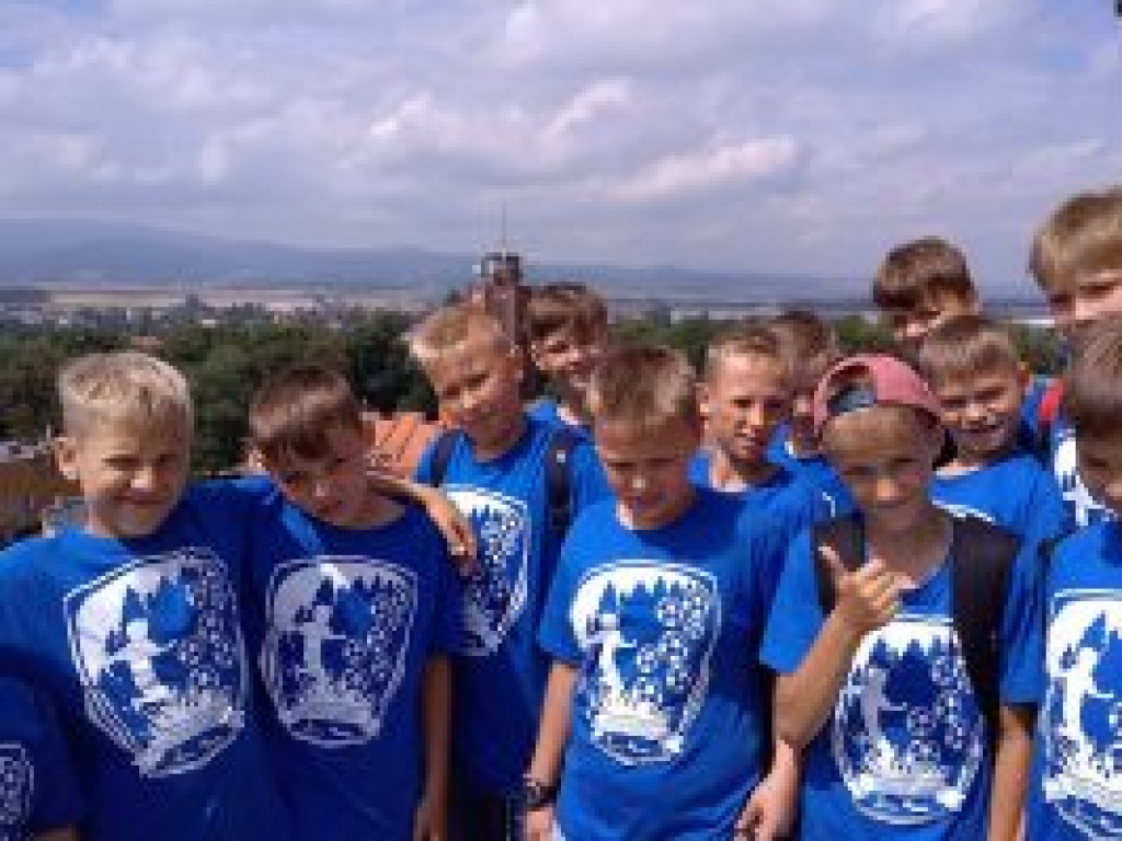 W Dzierżoniowie trenują sportowcy z UKS AP Champions Łowicz
