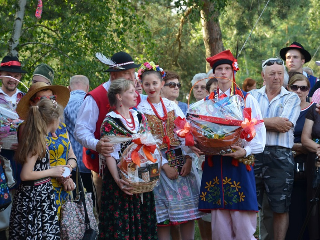 Żniwa i folklor w skansenie w Maurzycach